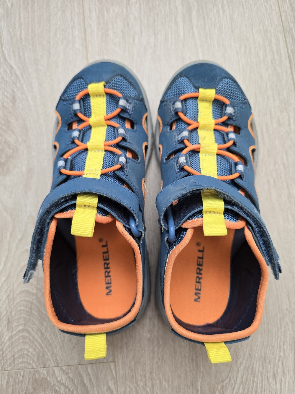 Merrell Kids Blue and Orange Active Sandals Size 2M